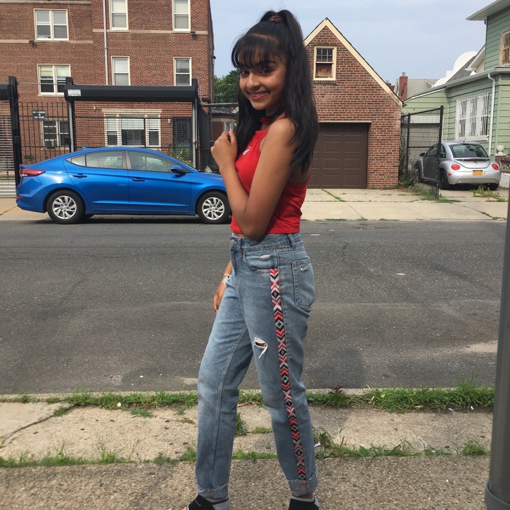 Meet your Posher, Farah